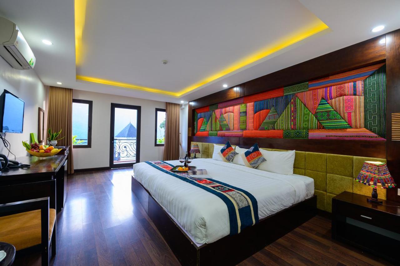Hotel Moc 3*